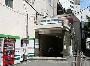 Jimbōchō Station