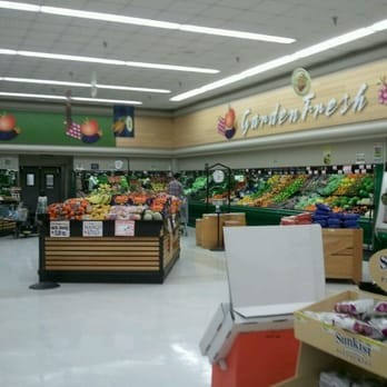 Commissary- Beale AFB