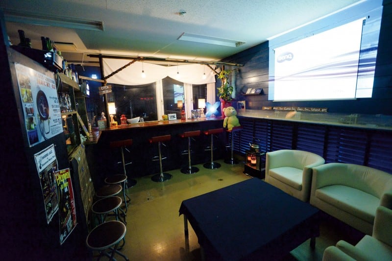 Cafe & BAR Blue Mile