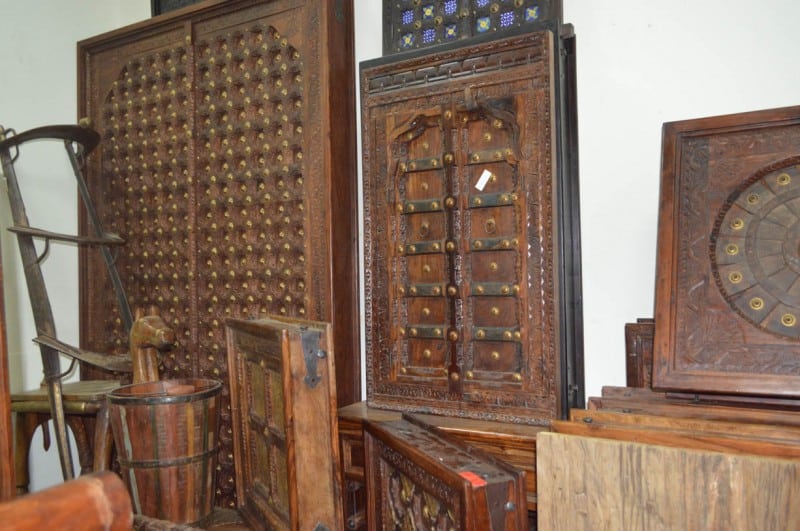 Alaa Aladeen Handicrafts Furniture Wholesaler