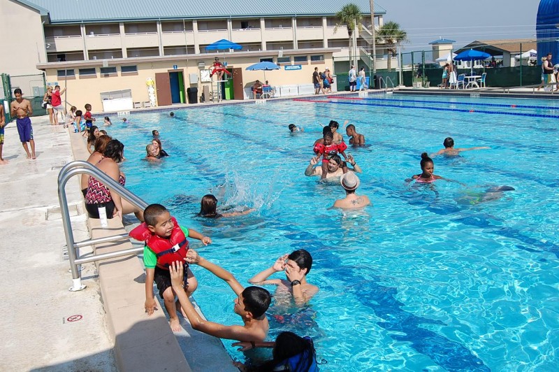 Outdoor Pool - NS Mayport