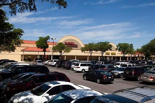 Tradewinds Shopping Center