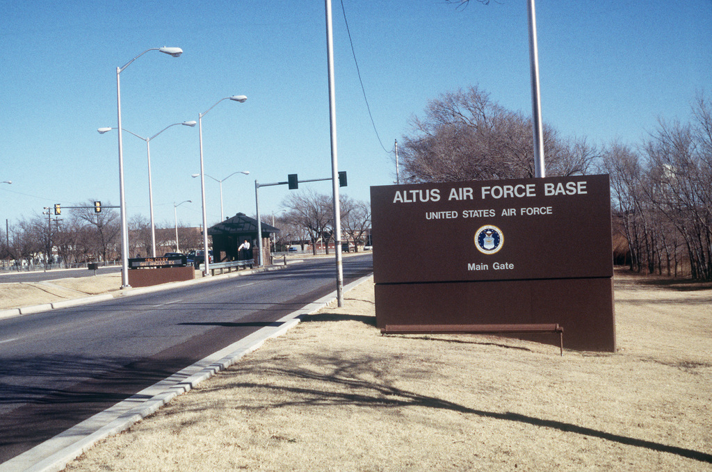 Altus AFB - Concessions &amp; Services