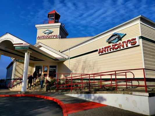 Anthony's HomePort - Everett
