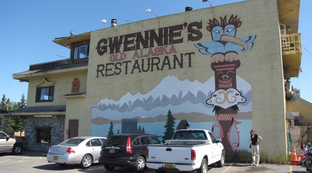 Gwennies Old Alaska Restaurant