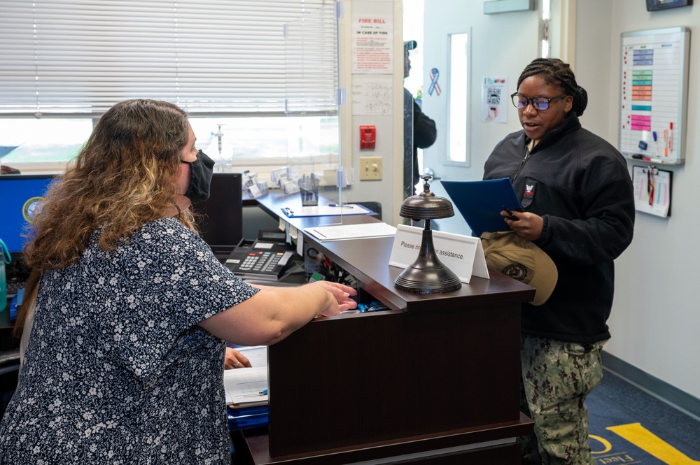 Fleet and Family Support Center