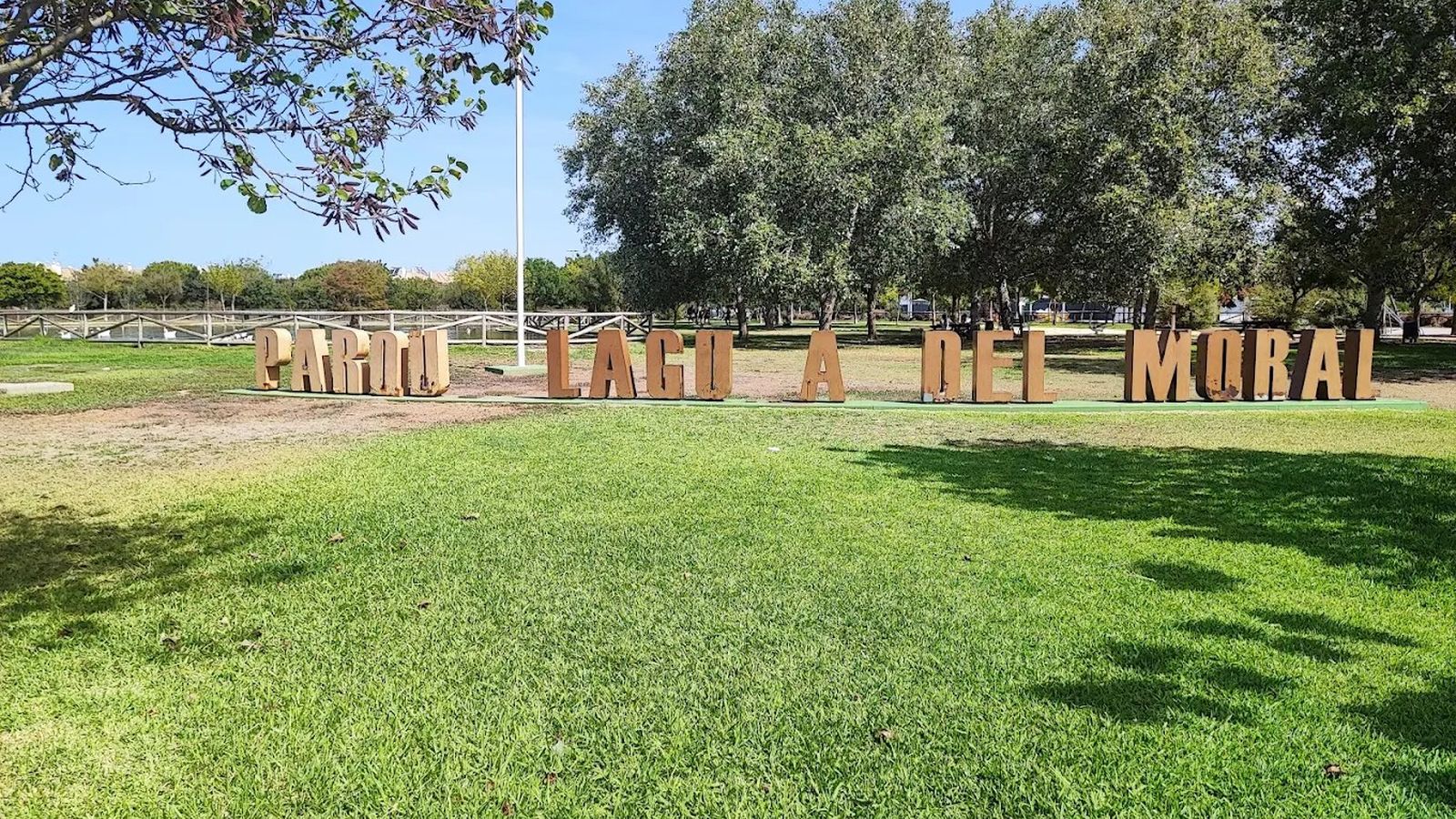 Parque Laguna Del Moral