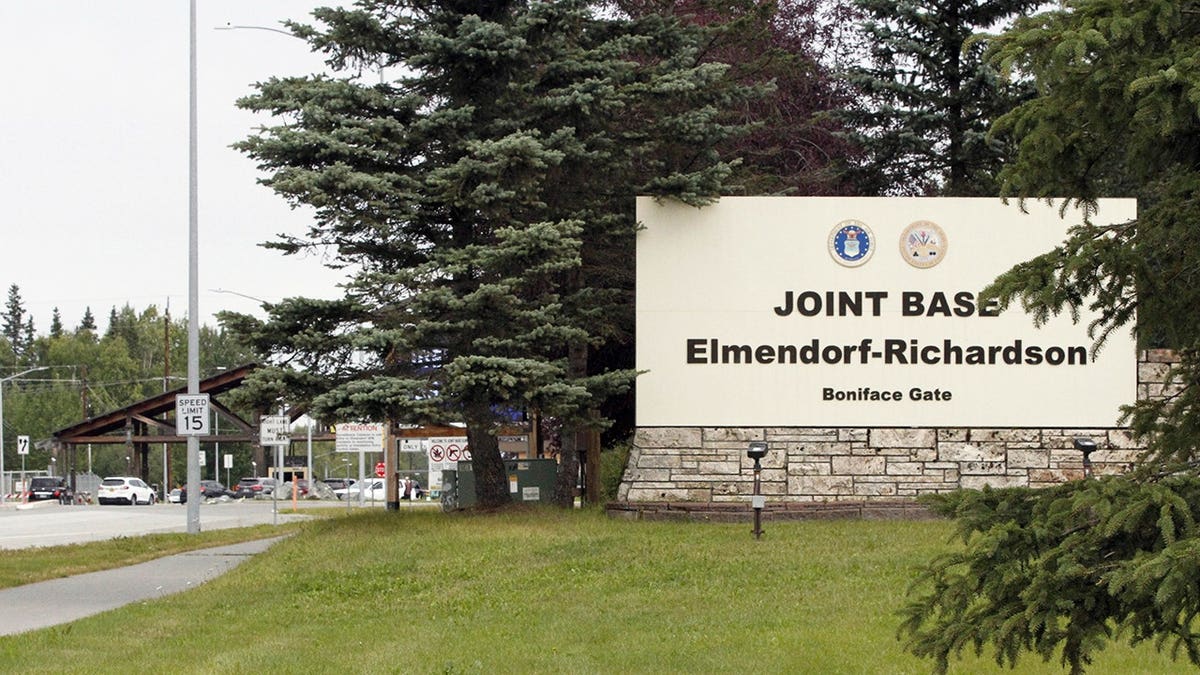 Personal Work and Life - Joint Base Elmendorf-Richardson