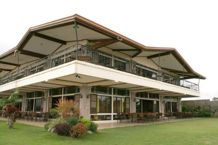 Taaleña Restaurant & Bar