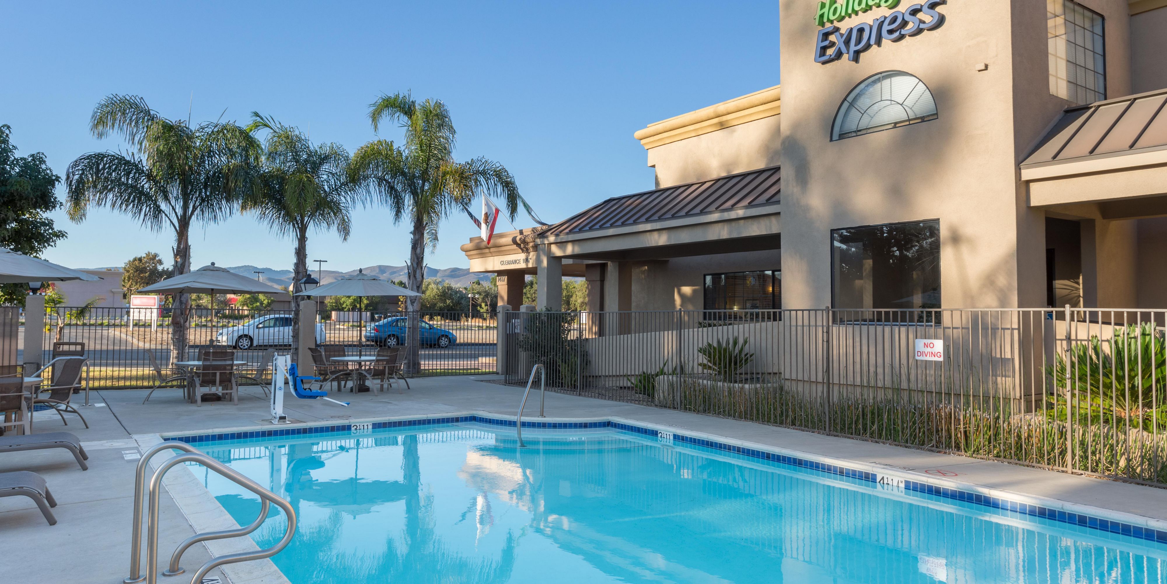 Holiday Inn Express - Lompoc